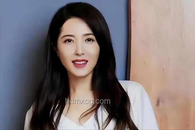 为何长相普通却被认为是大美女？魅力、气质与自信的塑造
